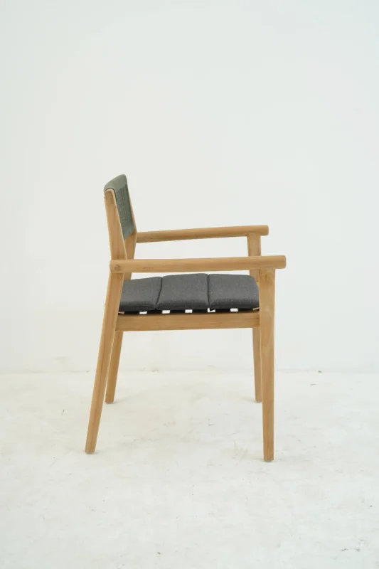 Future-Proof Your Business: How Tech is Revolutionizing Wholesale Furniture Production!